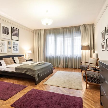 Paulay Deluxe 1 Apartment Budapest Luaran gambar