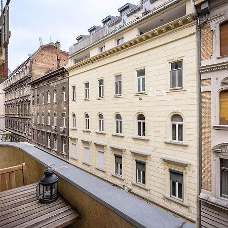 Paulay Deluxe 1 Apartment Budapest Luaran gambar