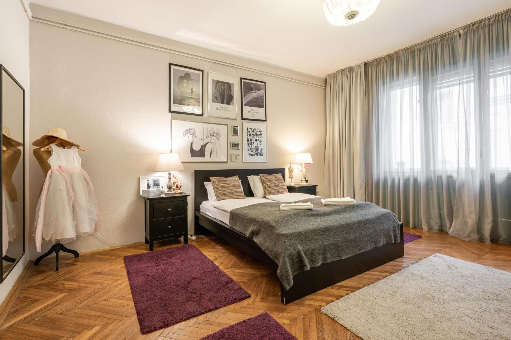 Paulay Deluxe 1 Apartment Budapest Luaran gambar