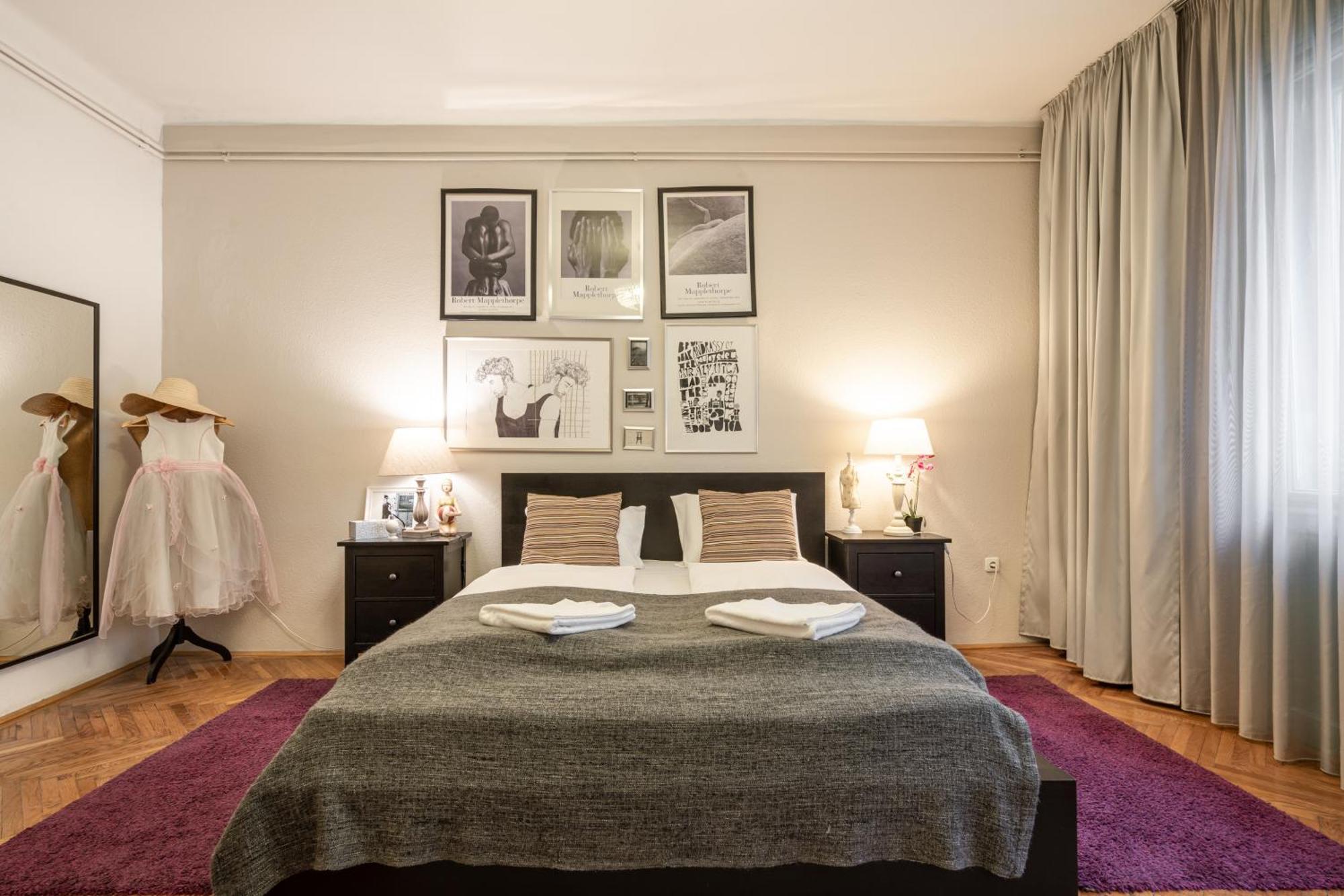Paulay Deluxe 1 Apartment Budapest Luaran gambar